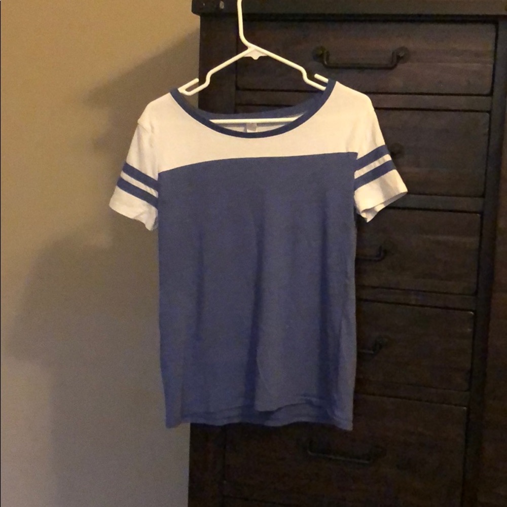 blue and white alternative tee